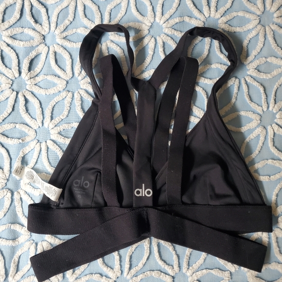 ALO Yoga Nadi Bra in Black - Picture 4 of 5